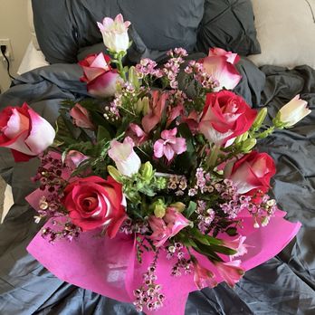 Buds Blooms and Bad Asses - Flower arrangement - Florists Near Me - Tucson, Arizona Buds Blooms and Bad Asses - Flower arrangement - Florists Near Me - Tucson, Arizona