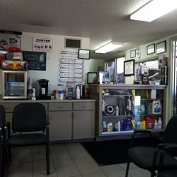 Kwik Kar - Interior of business.