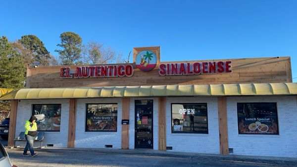 Sinaloense Pollo Asados by null