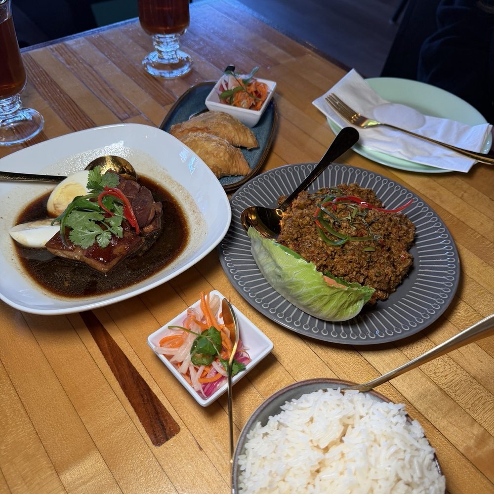 Roy Southern Thai Cuisine - Thai Near Me - Seattle, Washington Roy Southern Thai Cuisine - Thai Near Me - Seattle, Washington
