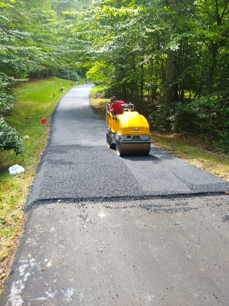 Slide of Ulloa Family Paving & Concrete