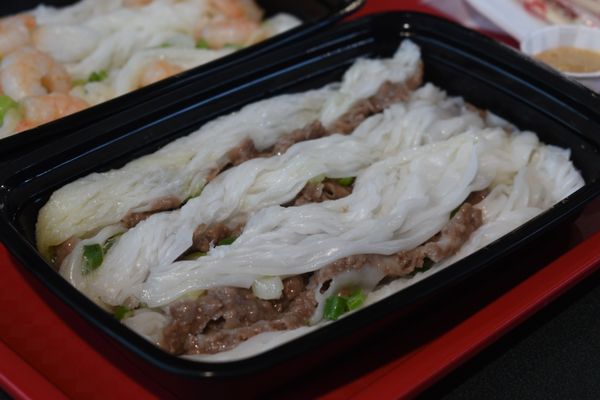 Hei Hei Rice Roll 囍記腸粉 by null
