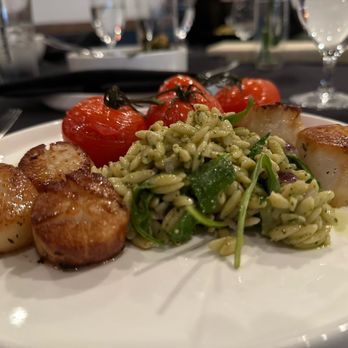 Altura Bistro - Kodiak Weathervane Scallops - Steakhouses Near Me - Anchorage, Alaska