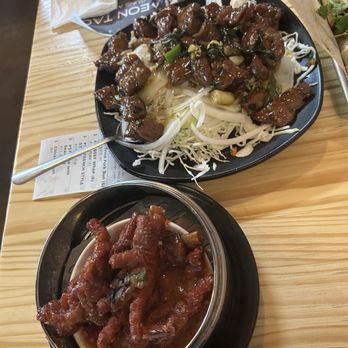Mama Lu's Dumpling House - Chicken feet, black pepper beef - Dim Sum Near Me - Tustin, California Mama Lu's Dumpling House - Chicken feet, black pepper beef - Dim Sum Near Me - Tustin, California