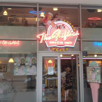 The Fifties - Fachada. - Burgers Near Me - Lisbon, 11 The Fifties - Fachada. - Burgers Near Me - Lisbon, 11