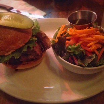 Butchers Block BBQ - Yummy beef brisket sandwich - Barbeque Near Me - Burnaby, British Columbia Butchers Block BBQ - Yummy beef brisket sandwich - Barbeque Near Me - Burnaby, British Columbia