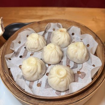 Impression of Lanzhou - 6 Pork & Prawns Soup Dumplings XLB - Chinese Near Me - Berkeley, California Impression of Lanzhou - 6 Pork & Prawns Soup Dumplings XLB - Chinese Near Me - Berkeley, California