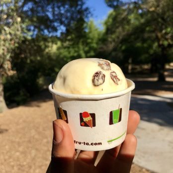 best ice cream near me drive thru
