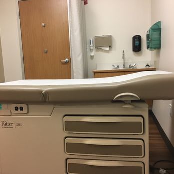 Mass General Brigham - Urgent care hospital room - Urgent Care Near Me - Brookline, Massachusetts