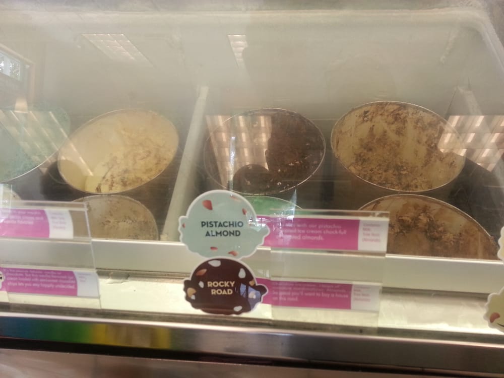 BASKINROBBINS Updated October 2024 8324 S Jog Rd, Boynton Beach