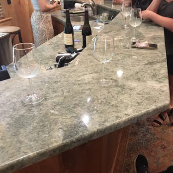 Verde Vineyards - Tasting inside - Wineries Near Me - Johnston, Rhode Island
