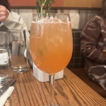 Friedman's - Blood orange elderflower spritzer - New American Near Me - New York, New York Friedman's - Blood orange elderflower spritzer - New American Near Me - New York, New York