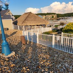 Margaritaville Lake Resort Lake of the Ozarks - Tiki Hut