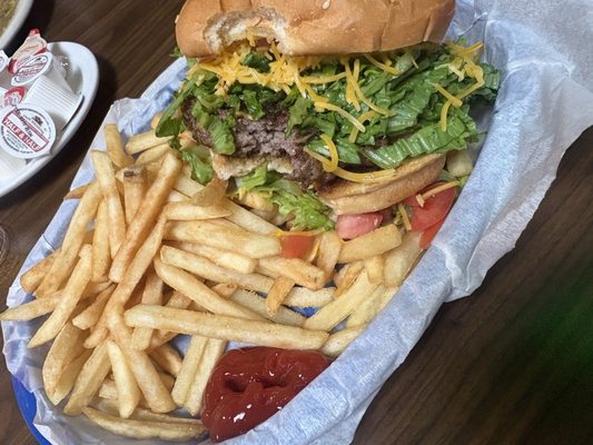 Louie M's Burgerlust by null