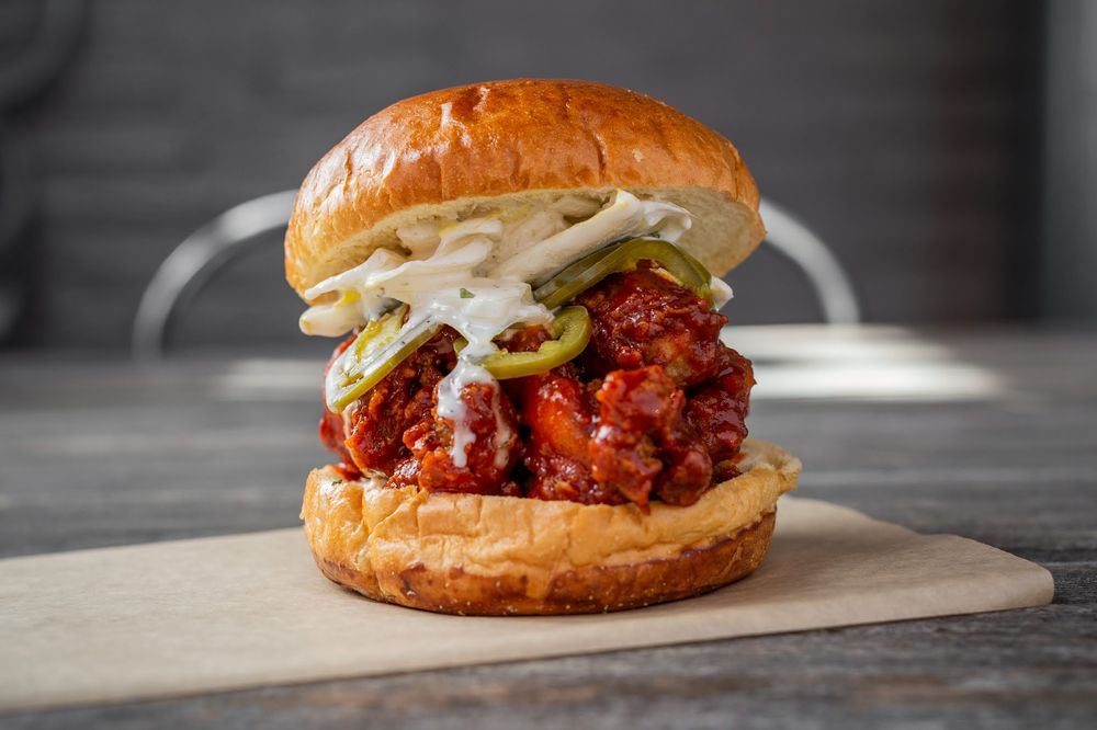 Honey Butter Fried Chicken Takeout Delivery 1615 Photos 1960 Reviews Chicken Shop 3361 N Elston Ave Avondale Chicago Il Restaurant Reviews Phone Number Menu Yelp