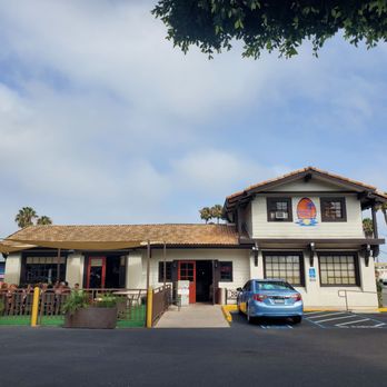 Broken Yolk Cafe - Outside - Breakfast & Brunch Near Me - San Diego, California Broken Yolk Cafe - Outside - Breakfast & Brunch Near Me - San Diego, California