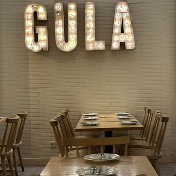 Santa Gula - Inside is small & cute - Spanish Near Me - Barcelona, B Santa Gula - Inside is small & cute - Spanish Near Me - Barcelona, B