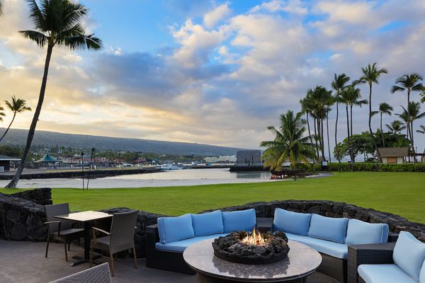 Courtyard by Marriott King Kamehameha's Kona Beach Hotel by null