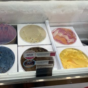 Baskin Robbins - Good flavors - Ice Cream & Frozen Yogurt Near Me - Millbrae, California Baskin Robbins - Good flavors - Ice Cream & Frozen Yogurt Near Me - Millbrae, California