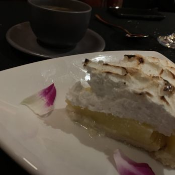 Hearsay Arlington - Lemon Meringue pie - Lounges Near Me - Arlington, Texas