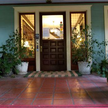 Bissell House 1887 - Front entry - Bed & Breakfast Near Me - South Pasadena, California Bissell House 1887 - Front entry - Bed & Breakfast Near Me - South Pasadena, California