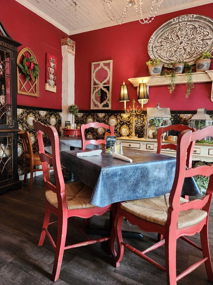 The Ivy House Restaurant