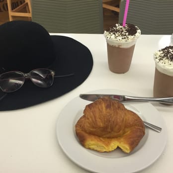 El Criollo - Cafeteria Near Me - Zaragoza, Z