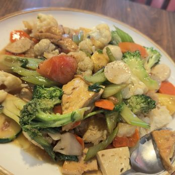 Blossom Vegetarian - Stir Fried Rice Noodles - Vietnamese Near Me - Renton, Washington
