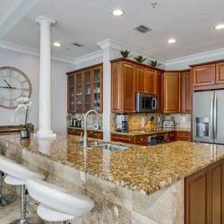 Beach Club Resort Residence & Spa - Beach Club Tower  unit - Interior Kitchen
