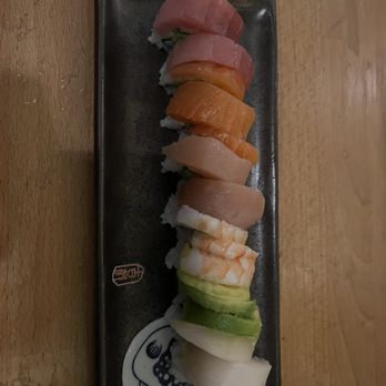 Izakaya Mai - Rainbow Roll - Sushi Bars Near Me - San Mateo, California