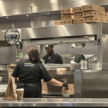 Shake Shack Hudson Yards - Orders being prepared - Fast Food Near Me - New York, New York Shake Shack Hudson Yards - Orders being prepared - Fast Food Near Me - New York, New York