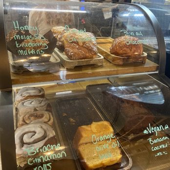 Common Grounds Brew & Roastery - Pastries - Coffee & Tea Near Me - Lake Worth, Florida
