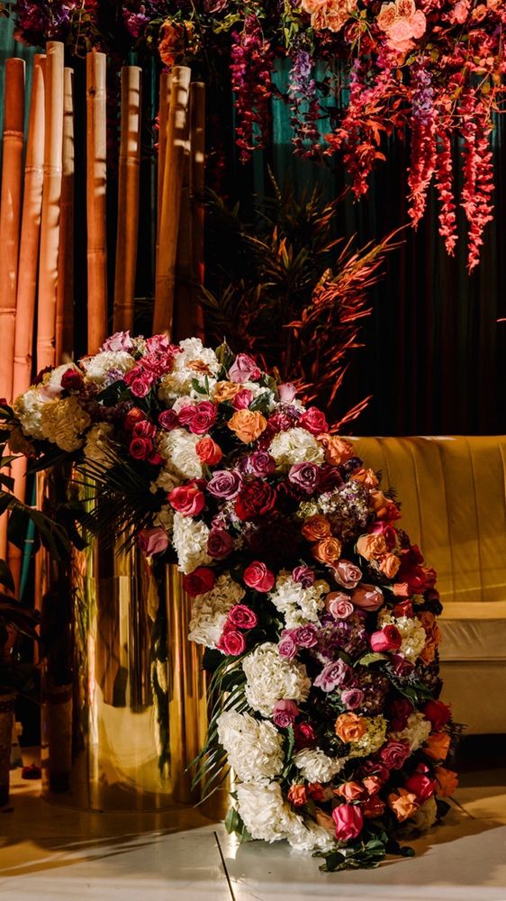 LAMA’S FLORIST Updated August 2024 142 Photos & 56 Reviews 6400