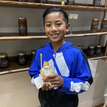Honeymee - HoneyMee - true milk ice cream with 100% natural Honeycomb - Ice Cream & Frozen Yogurt Near Me - Irvine, California Honeymee - HoneyMee - true milk ice cream with 100% natural Honeycomb - Ice Cream & Frozen Yogurt Near Me - Irvine, California