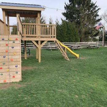 Bellawood Farm - Play area - Steakhouses Near Me - Canal Winchester, Ohio