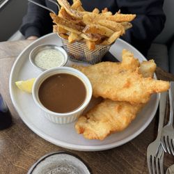 Vu Resto and Bar - Fish and chips