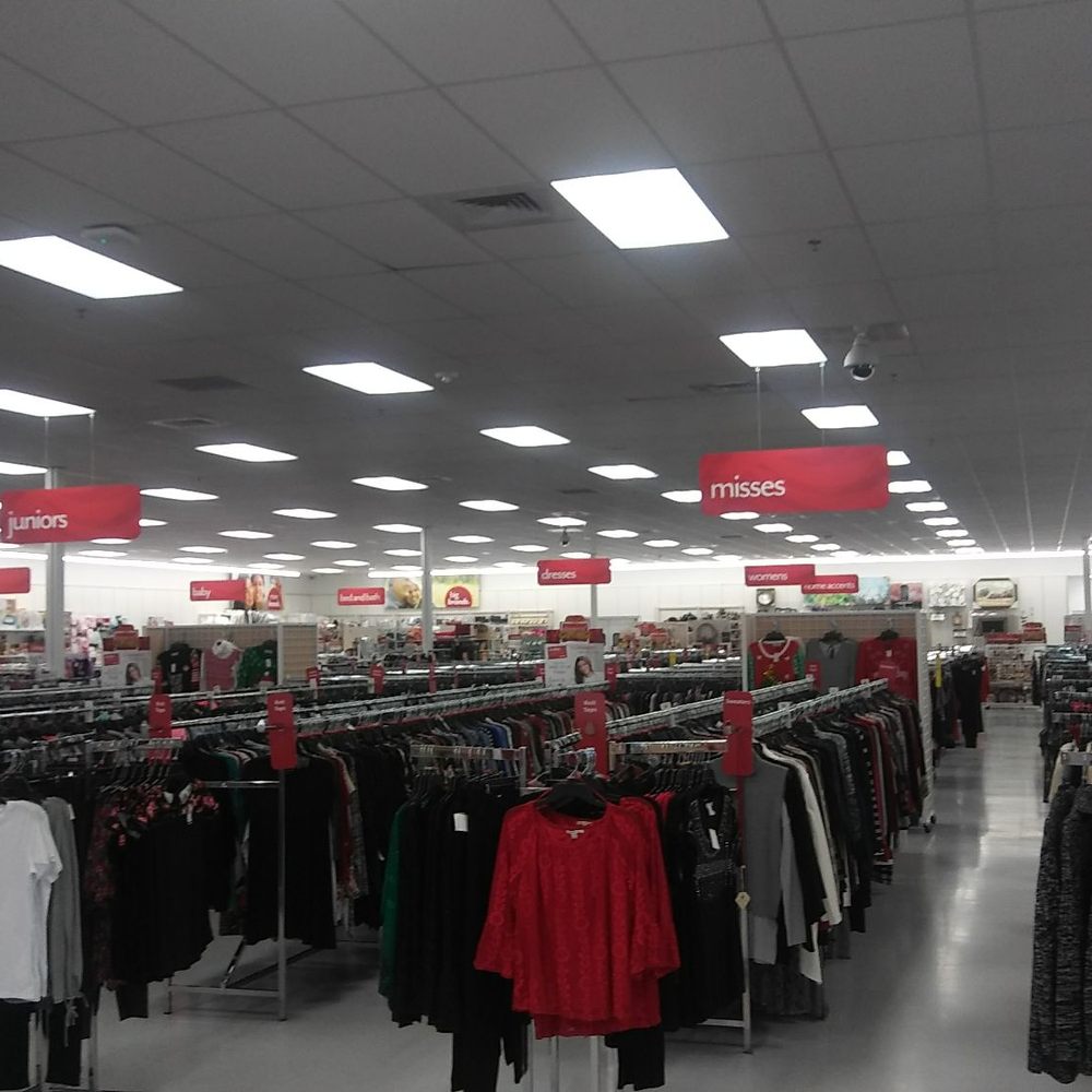 Burkes Outlet - Department Stores Near Me - Midlothian, Texas Burkes Outlet - Department Stores Near Me - Midlothian, Texas