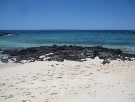 Makalawena Beach by null