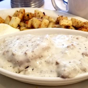Epic Egg -  23rd Ave - Classic biscuits & gravy - Breakfast & Brunch Near Me - Greeley, Colorado