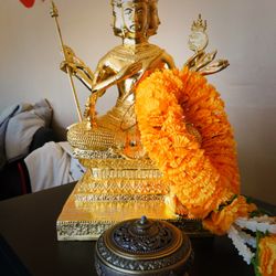 Satori Retreat Massage - Buddha from Thailand
