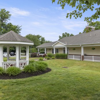 Maple Ridge Senior Living - Assisted Living Facilities Near Me - Willoughby, Ohio Maple Ridge Senior Living - Assisted Living Facilities Near Me - Willoughby, Ohio