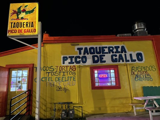 Taqueria Pico de Gallo by null