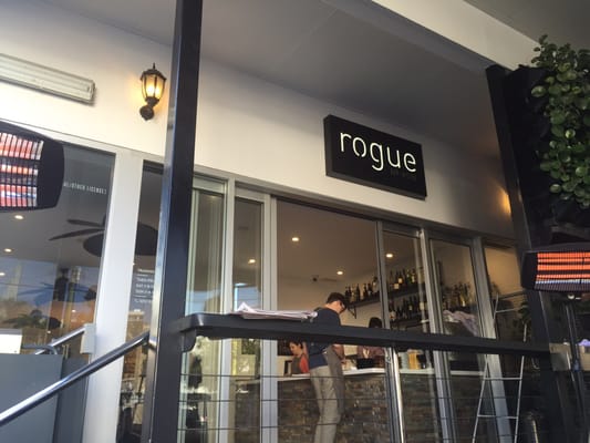 Rogue Bistro by null