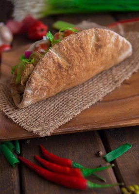 Alijandro's Kitchen by null