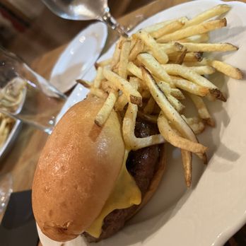 1921 Mount Dora - Burger with fries - Cocktail Bars Near Me - Mount Dora, Florida