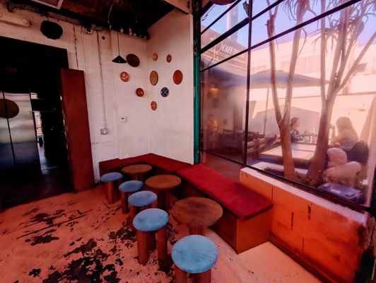 Café Tondo by null