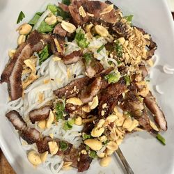LáTaste - 25. Grilled Pork Noodle