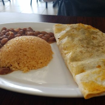 Mariscos Sinaloa - Quessadilla de Birria, highly recommended. - Seafood Near Me - Bellflower, California Mariscos Sinaloa - Quessadilla de Birria, highly recommended. - Seafood Near Me - Bellflower, California
