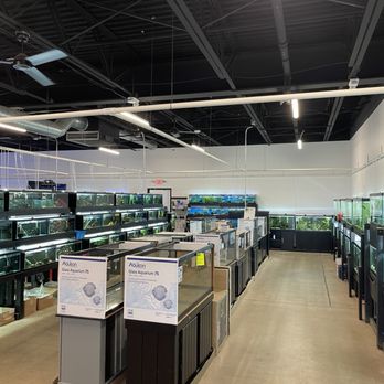 Blakes Aqua Den - Local Fish Stores Near Me - Wallingford, Connecticut