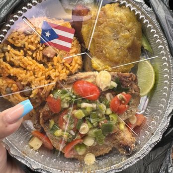 J R Pizza Bella Restaurant - Grilled chuletas y arroz con gandules - Italian Near Me - Margate, Florida